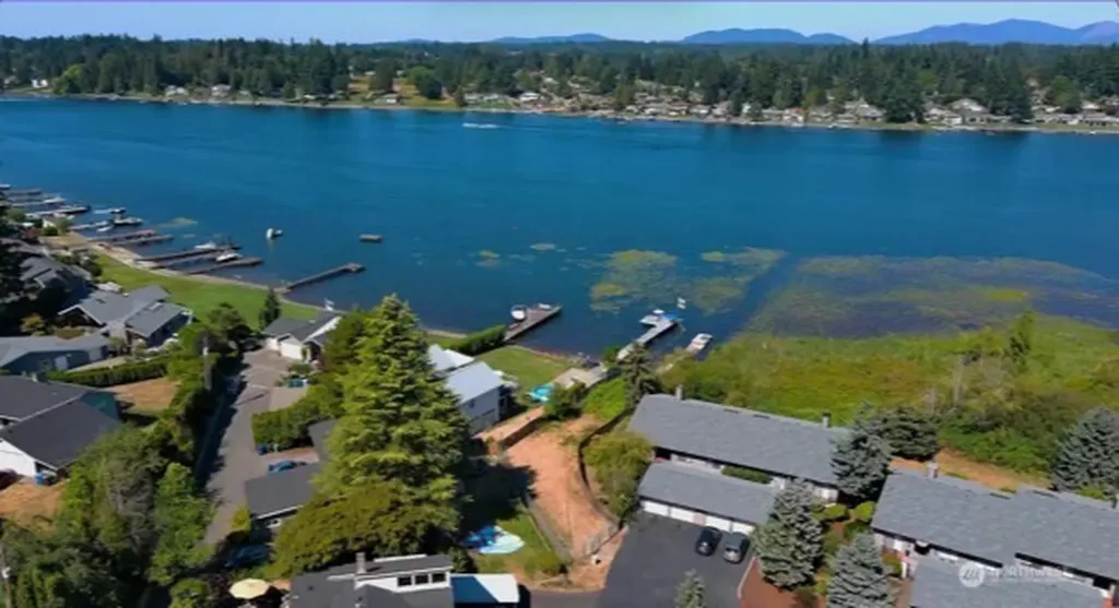 27111 141st Avenue SE Kent WA 98042