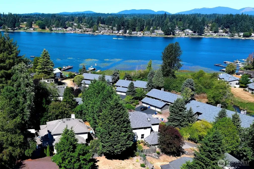 27111 141st Avenue SE Kent WA 98042