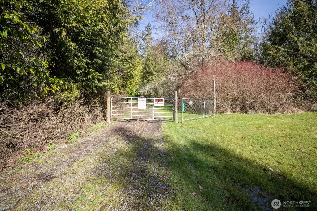 225 Deer Run Port Angeles WA 98362