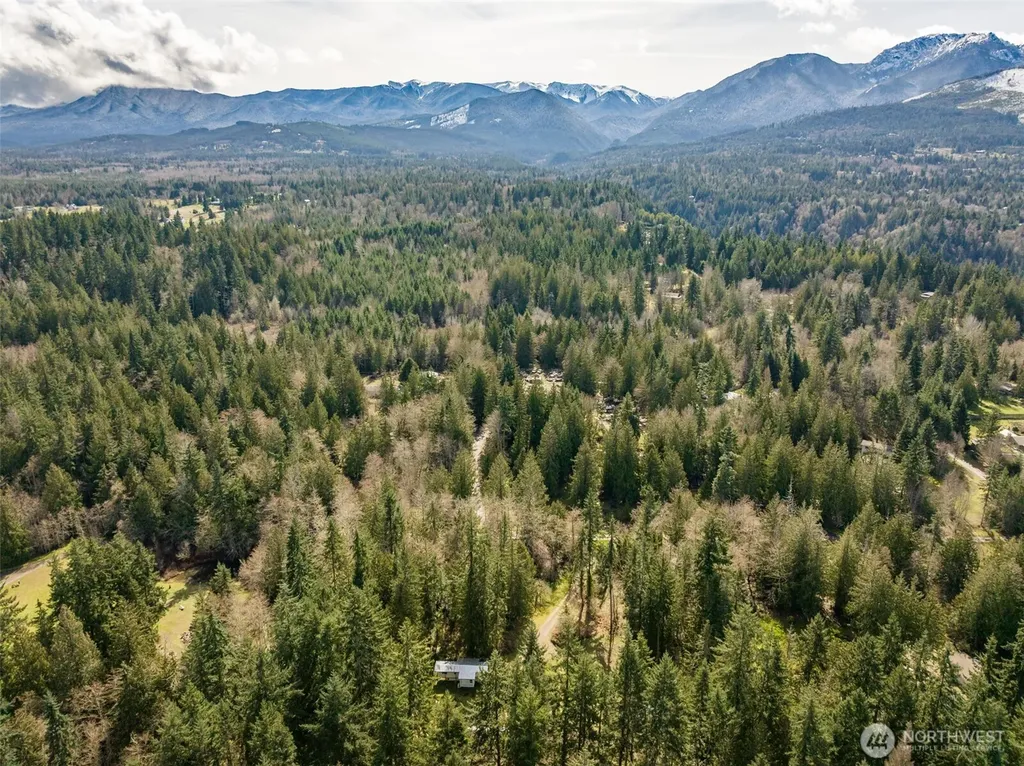 225 Deer Run Port Angeles WA 98362