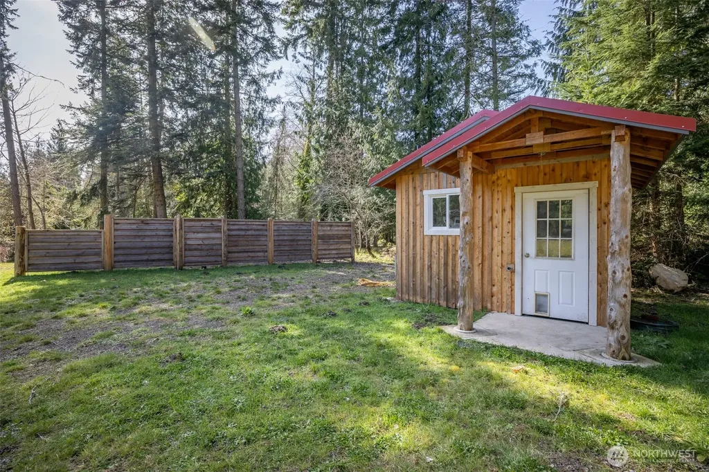 225 Deer Run Port Angeles WA 98362