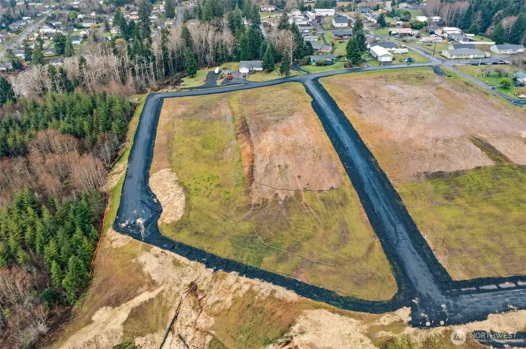 15 Bradford Street Raymond WA 98577