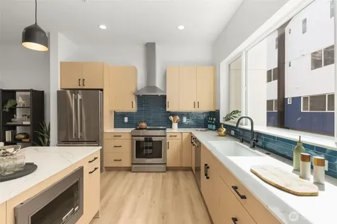16012 SE 31st Lane Bellevue WA 98008
