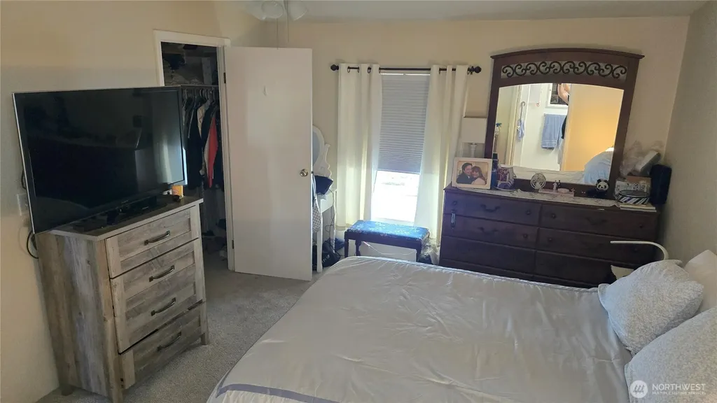 1019 Stanford Drive Cosmopolis WA 98537