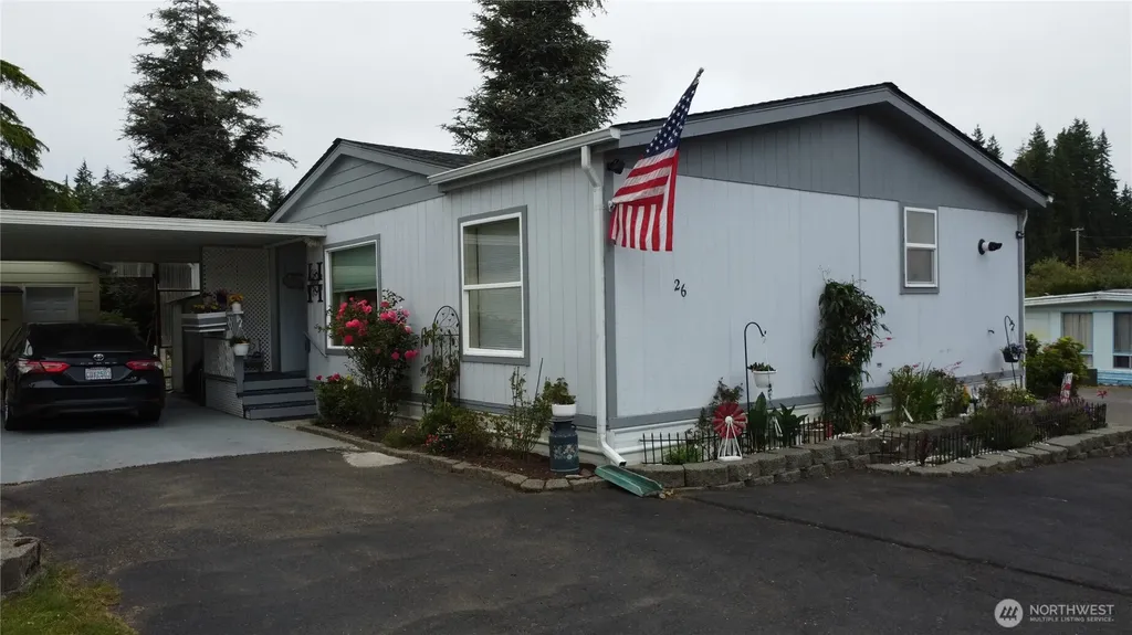 1019 Stanford Drive Cosmopolis WA 98537