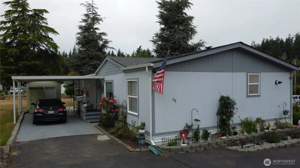1019 Stanford Drive Cosmopolis WA 98537
