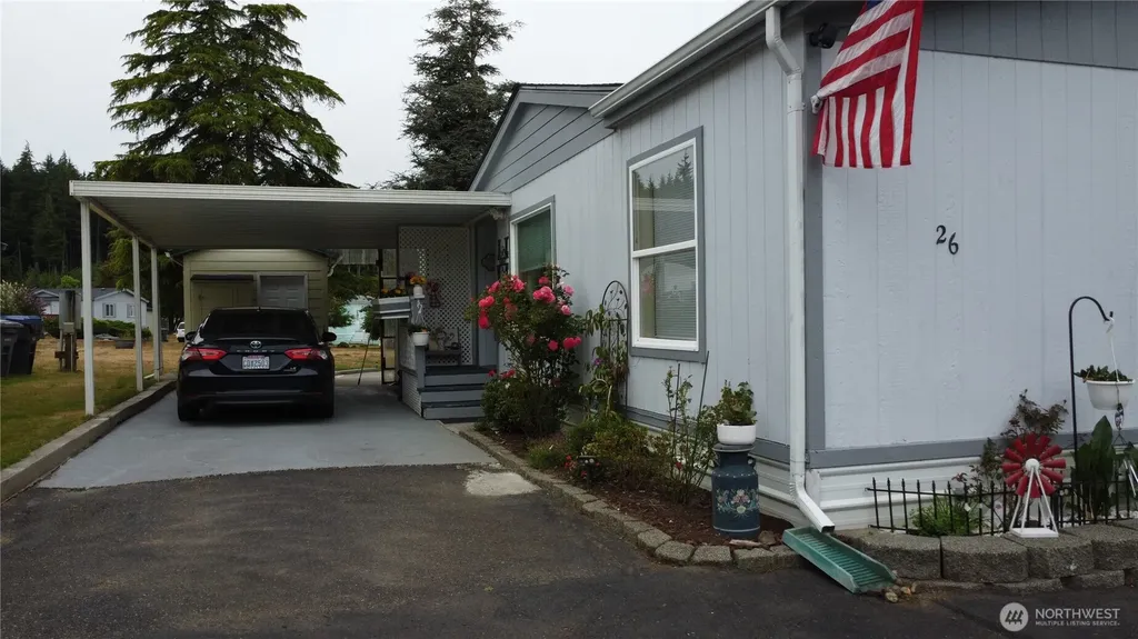 1019 Stanford Drive Cosmopolis WA 98537