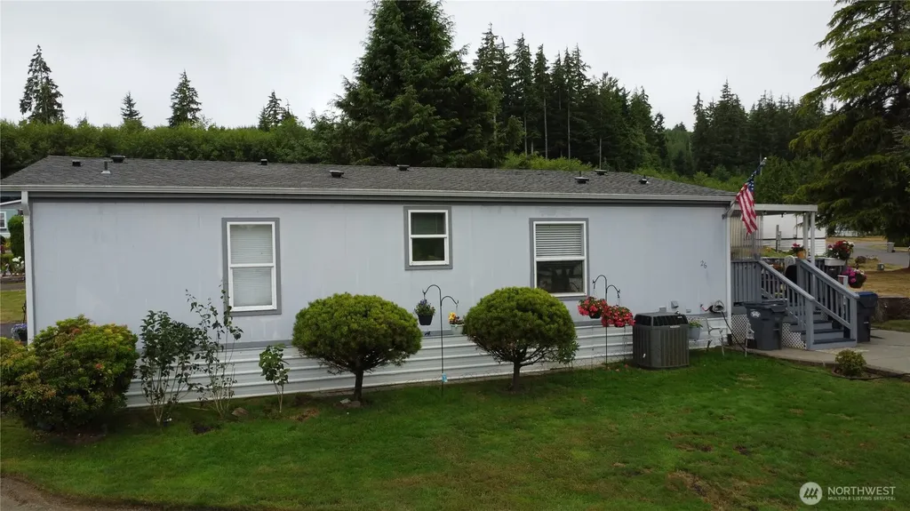 1019 Stanford Drive Cosmopolis WA 98537