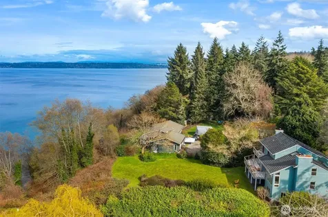 7010 SW Maury Park Road Vashon WA 98070