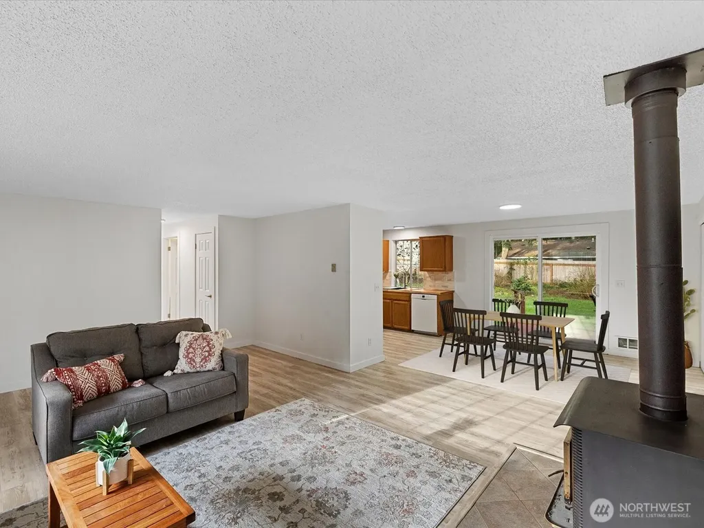 7822 Songbird Way Clinton WA 98236