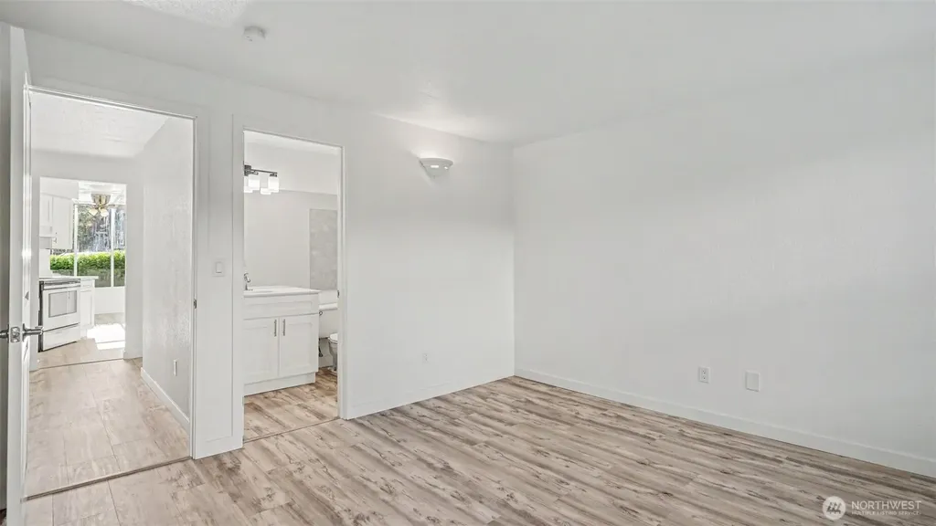 16419 Spruce Way Lynnwood WA 98037