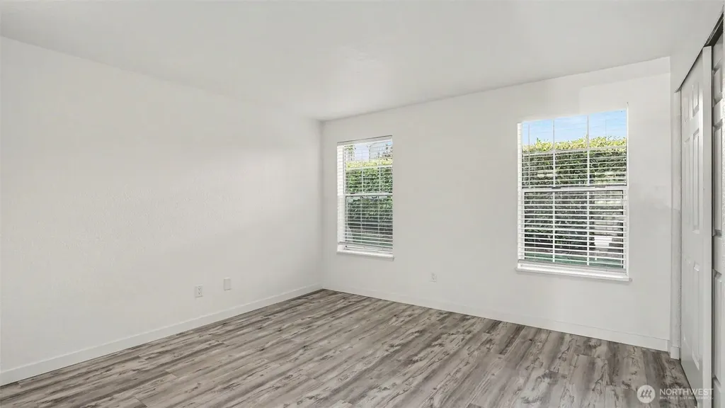 16419 Spruce Way Lynnwood WA 98037