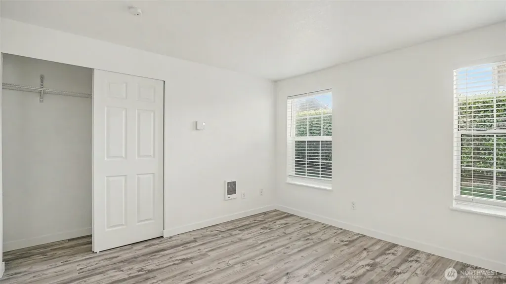 16419 Spruce Way Lynnwood WA 98037