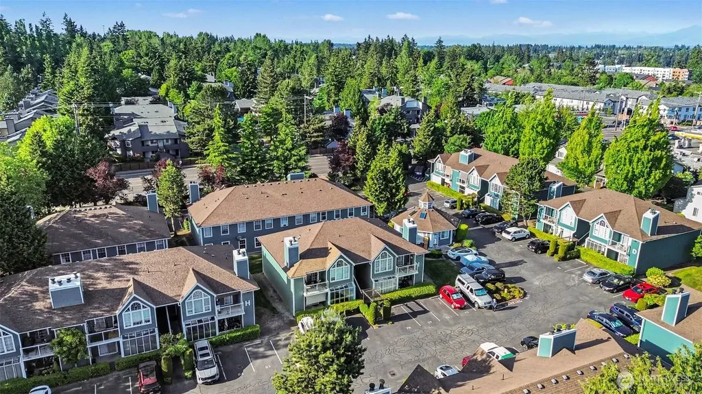 16419 Spruce Way Lynnwood WA 98037