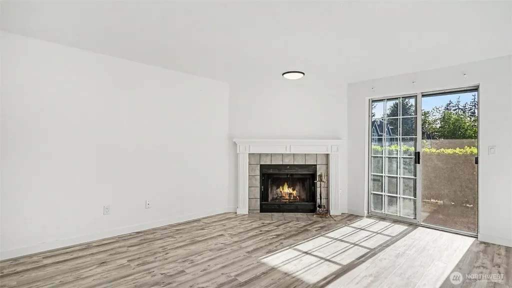 16419 Spruce Way Lynnwood WA 98037