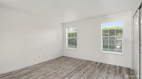 16419 Spruce Way Lynnwood WA 98037