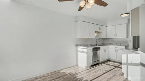 16419 Spruce Way Lynnwood WA 98037