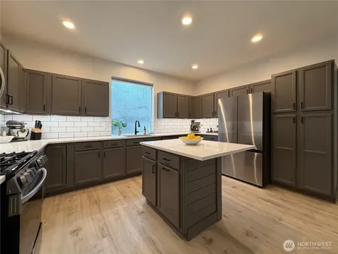 2631 85th Drive NE Lake Stevens WA 98258