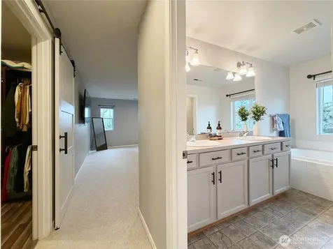 2631 85th Drive NE Lake Stevens WA 98258