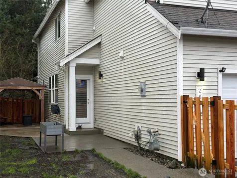 2631 85th Drive NE Lake Stevens WA 98258
