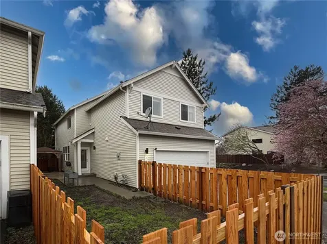 2631 85th Drive NE Lake Stevens WA 98258