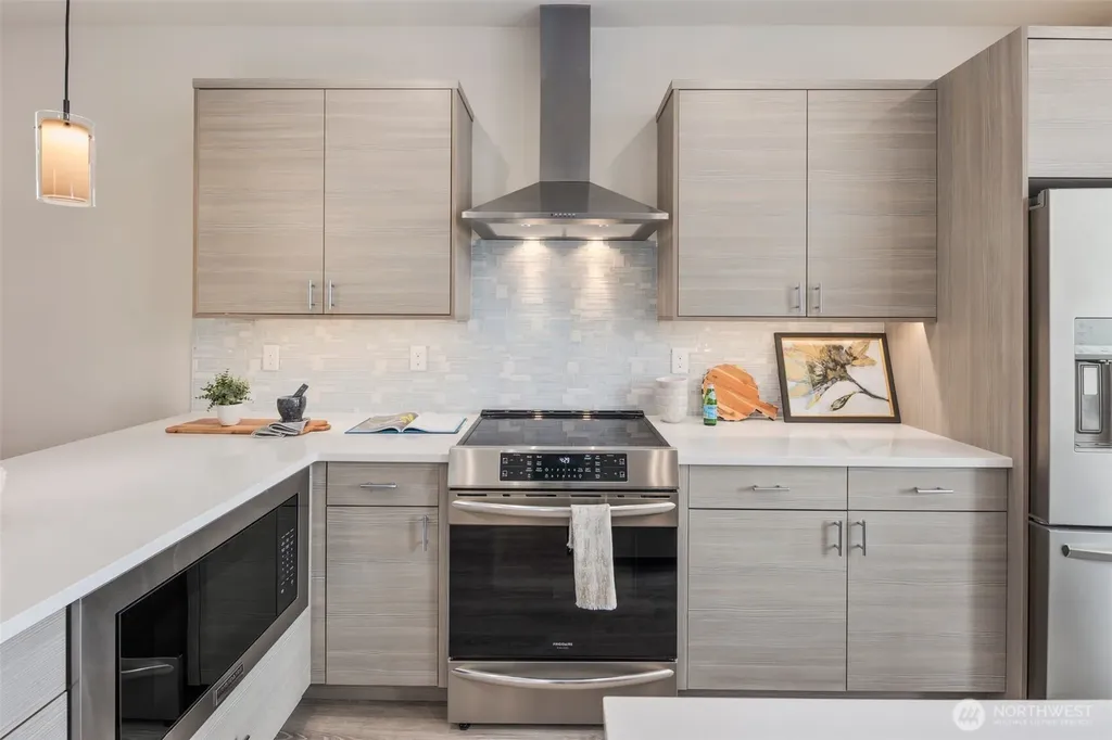 9239 16th Avenue SW Seattle WA 98106
