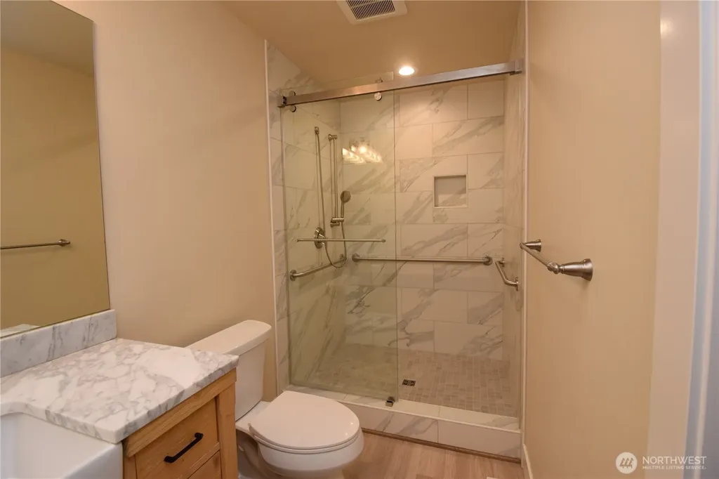15915 Nesika Bay Road NE Poulsbo WA 98370