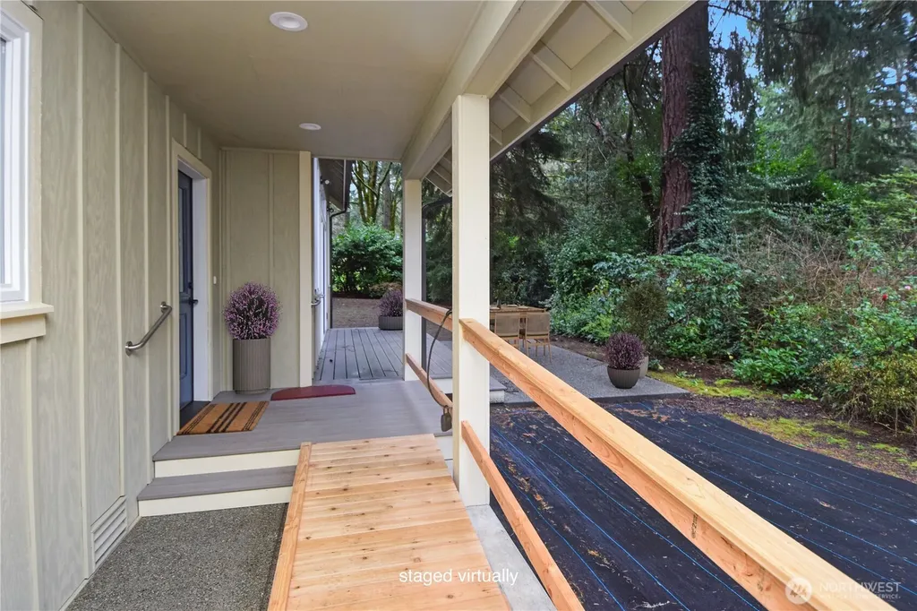 15915 Nesika Bay Road NE Poulsbo WA 98370