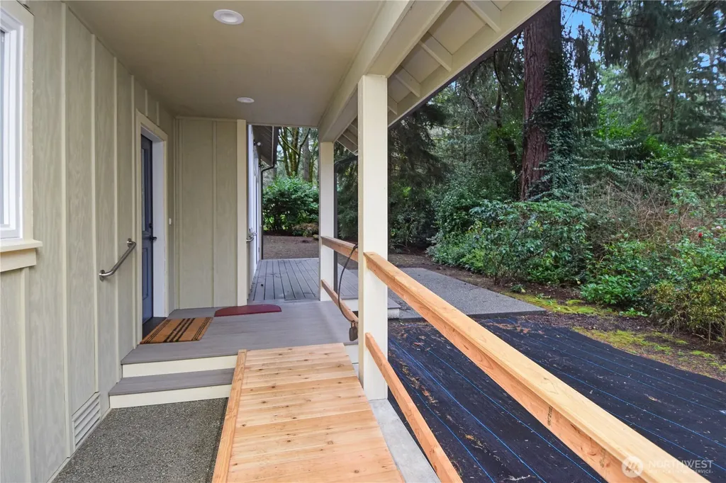 15915 Nesika Bay Road NE Poulsbo WA 98370