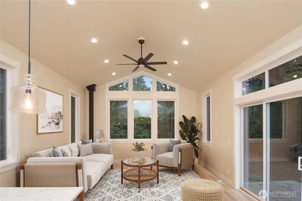 15915 Nesika Bay Road NE Poulsbo WA 98370