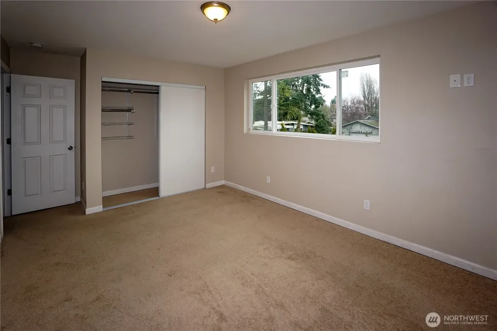 14948 6th Avenue S Burien WA 98168