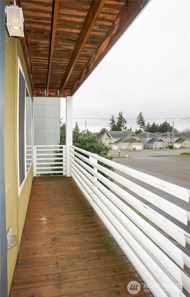 14948 6th Avenue S Burien WA 98168
