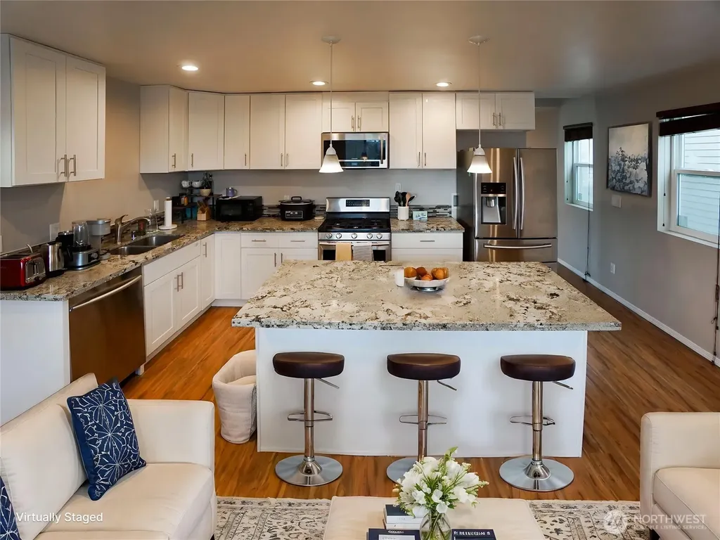 14948 6th Avenue S Burien WA 98168