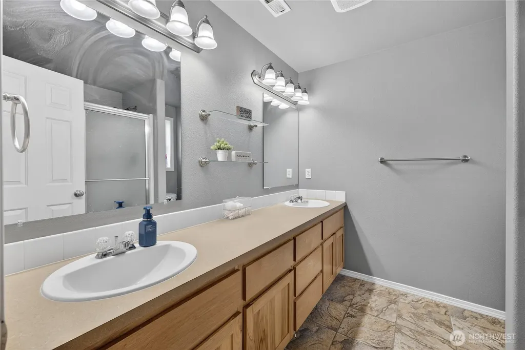 540 S Battery Road Moses Lake WA 98837