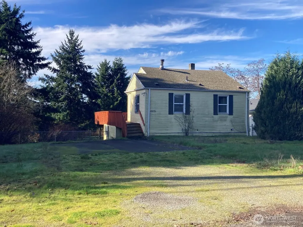10231 Beacon Avenue S Tukwila WA 98178