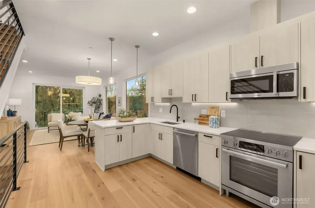 12705 NE 144th Street #D Kirkland WA 98034