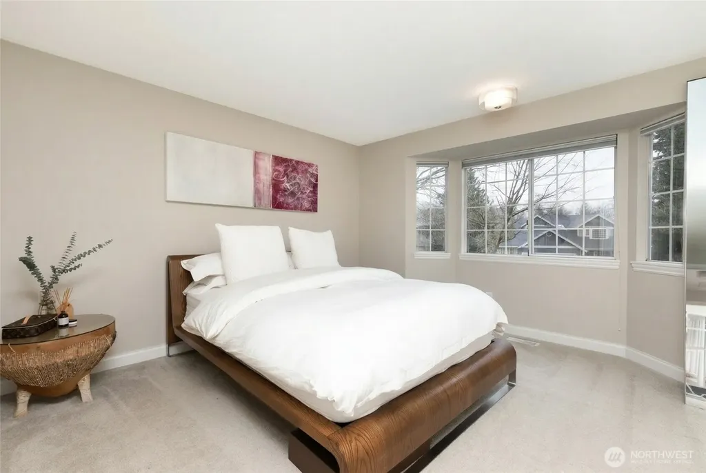 6304 110th Avenue NE Kirkland WA 98033