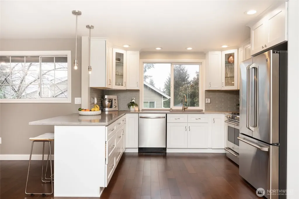 6304 110th Avenue NE Kirkland WA 98033