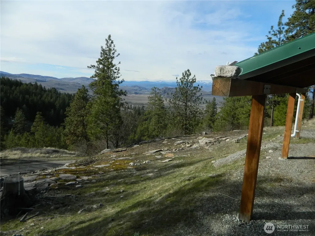 28 Ridgeline Road Tonasket WA 98855