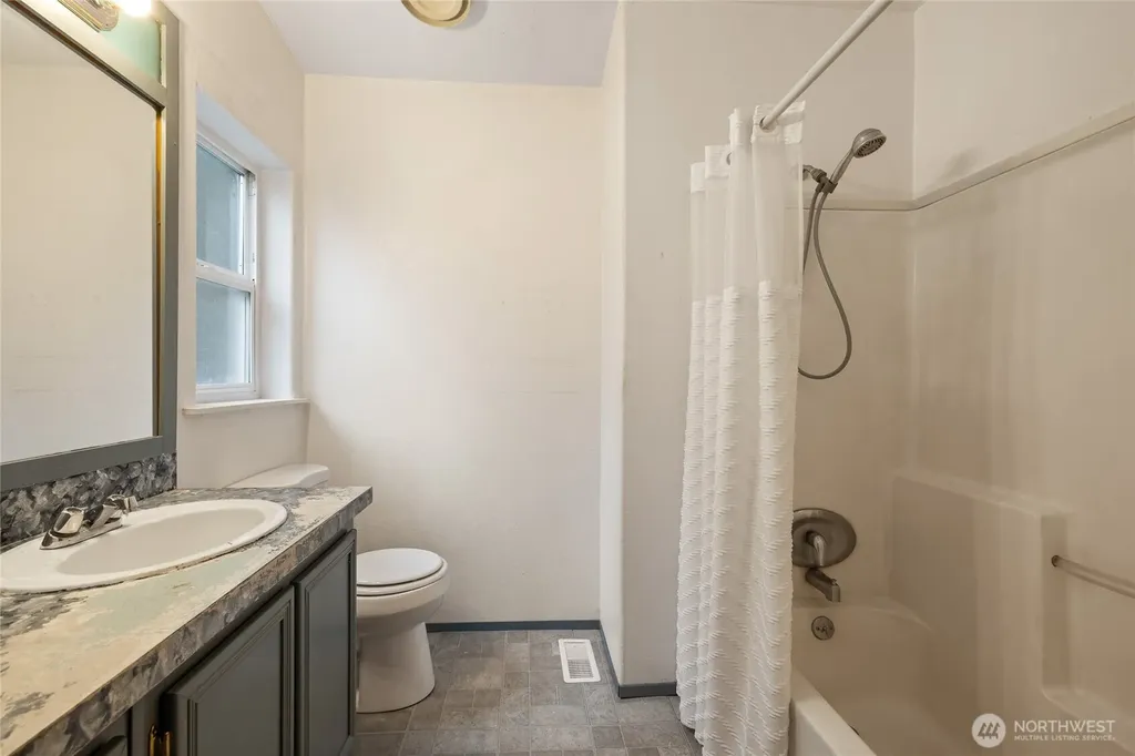 8341 Daphne Ct SE Yelm WA 98597