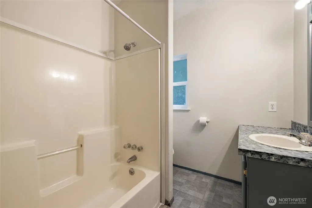 8341 Daphne Ct SE Yelm WA 98597