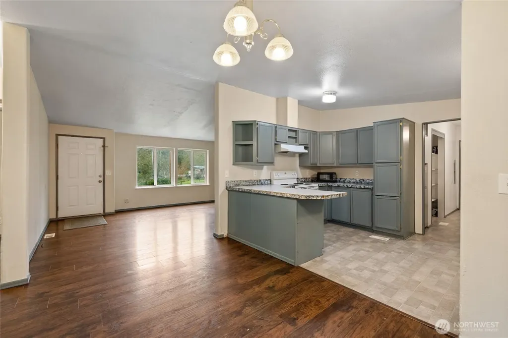 8341 Daphne Ct SE Yelm WA 98597