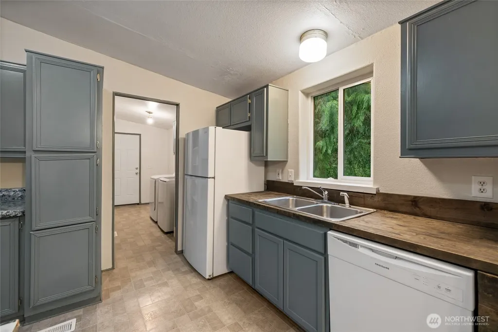 8341 Daphne Ct SE Yelm WA 98597