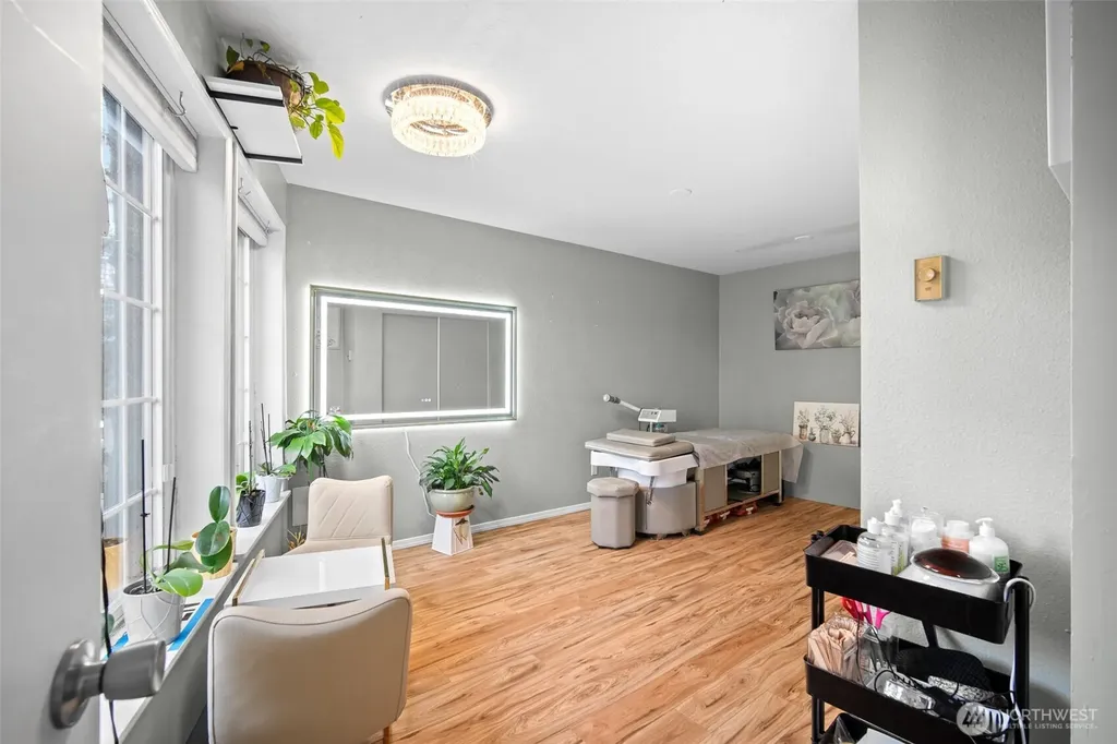 1337 Lincoln Street Bellingham WA 98229