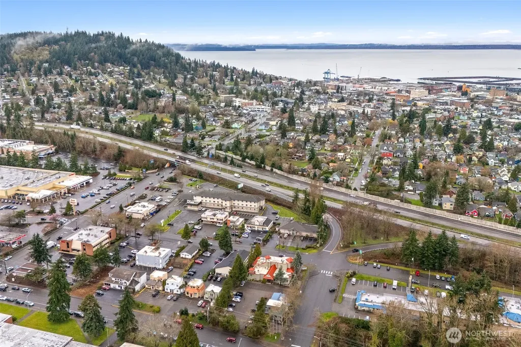 1337 Lincoln Street Bellingham WA 98229