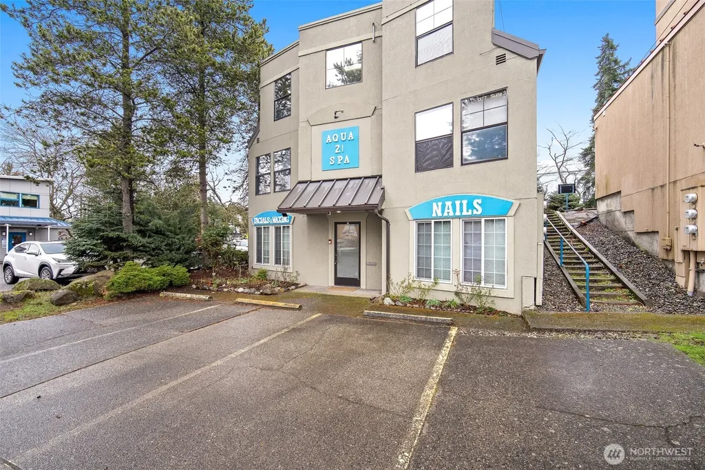 1337 Lincoln Street Bellingham WA 98229