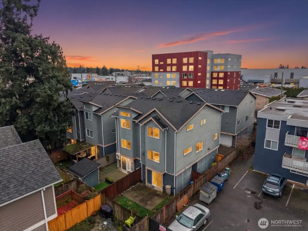 930 N 96th Street Seattle WA 98103