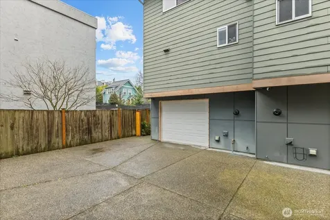 930 N 96th Street Seattle WA 98103