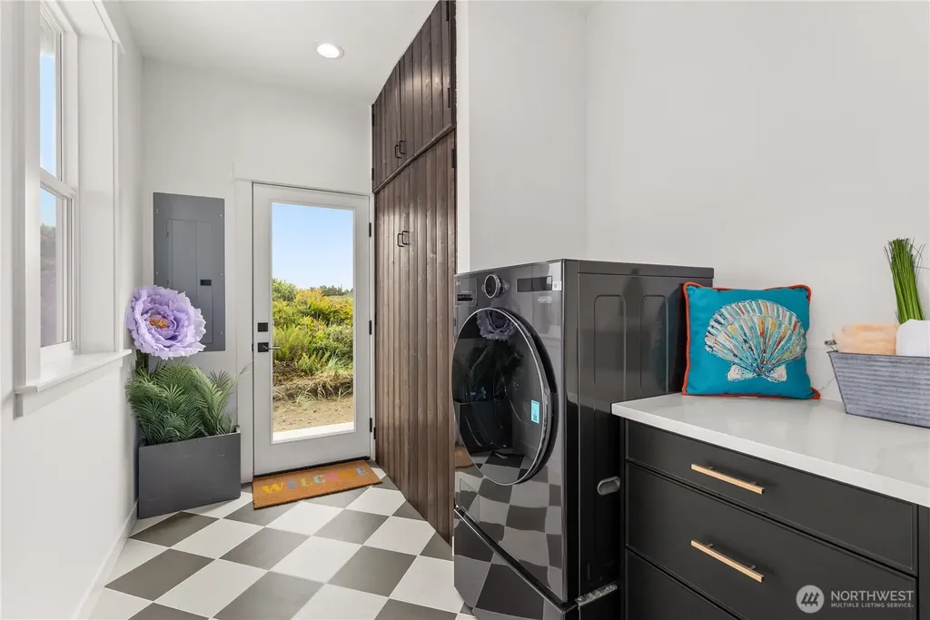 1229 Channel Avenue SW Ocean Shores WA 98569
