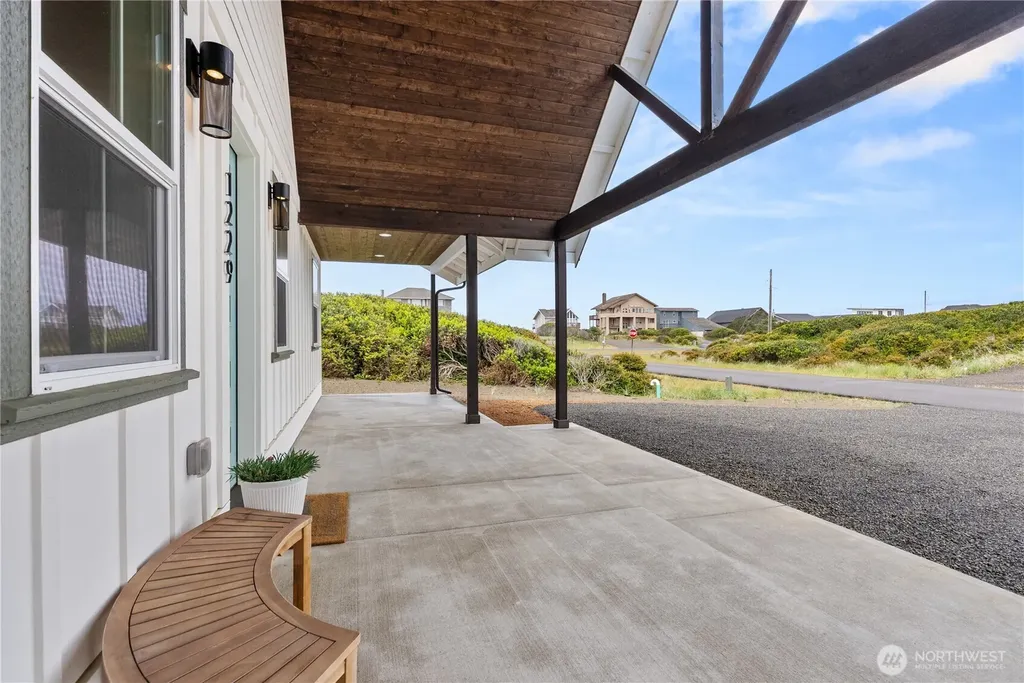 1229 Channel Avenue SW Ocean Shores WA 98569